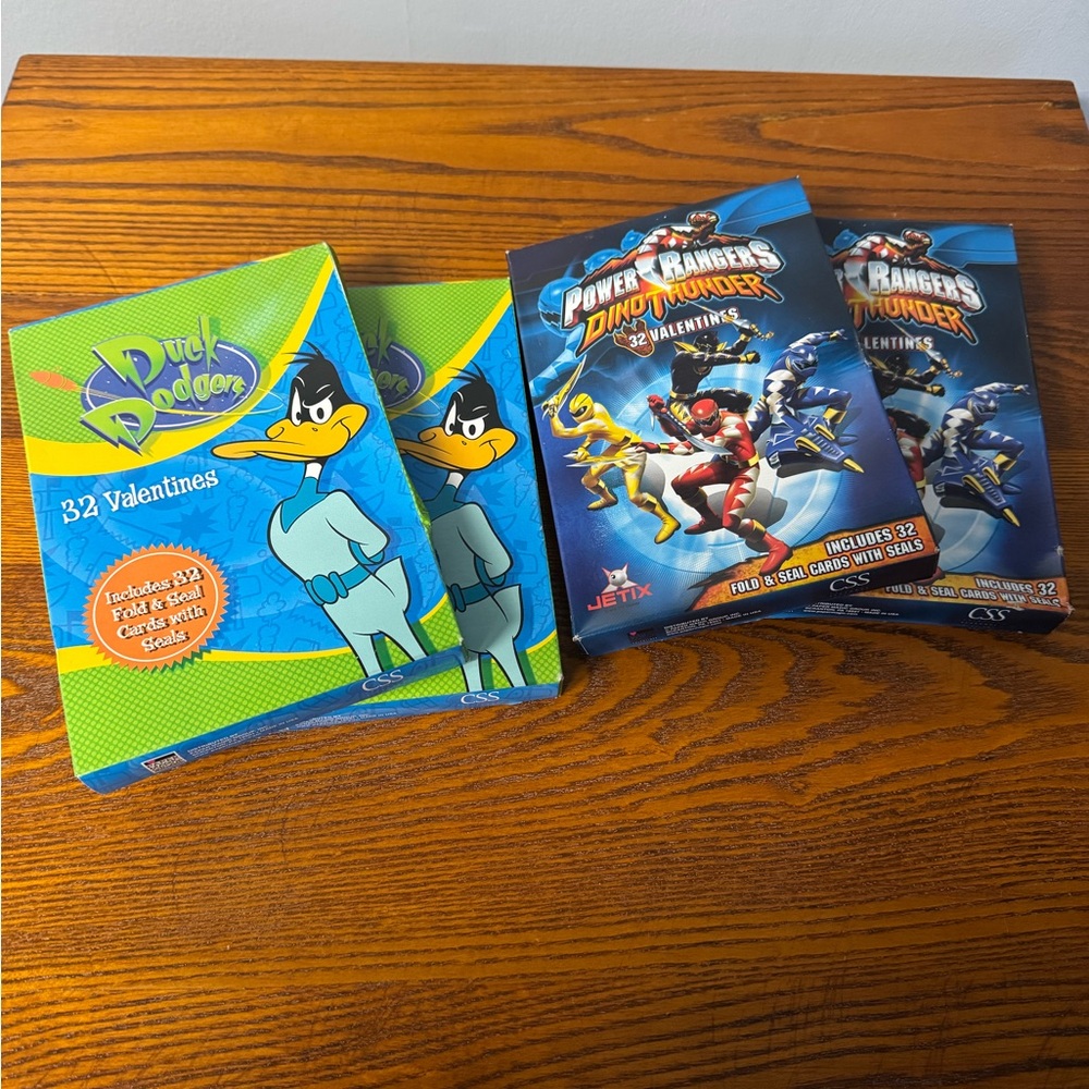 Vintage Duck Dodgers & Power Rangers Dino Thunder Valentines 4 Boxes